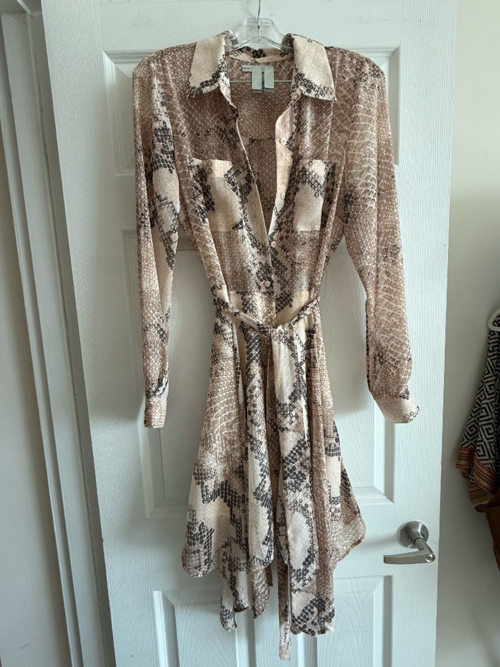 GUESS Snake Print Shirt Dress Belted Handkerchief Hem Long Sleeve Size S - Picture 2 of 5